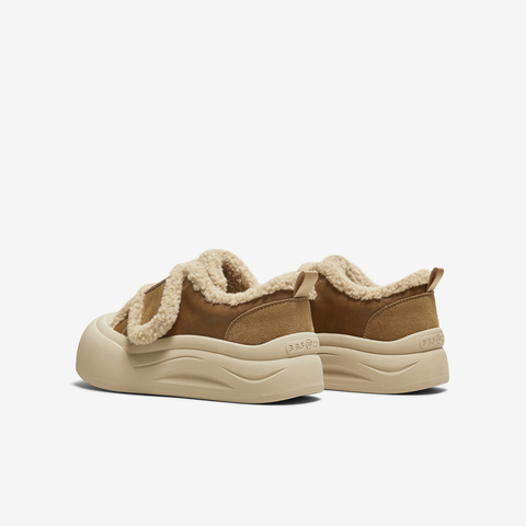 TATA/他她2025冬运动时尚休闲厚底女板鞋新款CHH01DM5