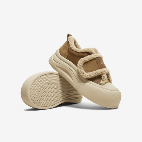 TATA/他她2025冬运动时尚休闲厚底女板鞋新款CHH01DM5