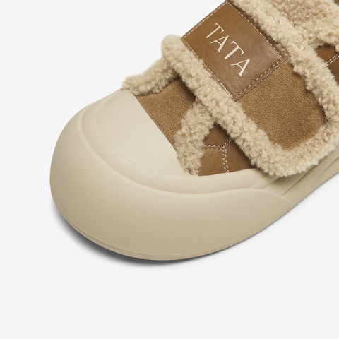 TATA/他她2025冬运动时尚休闲厚底女板鞋新款CHH01DM5