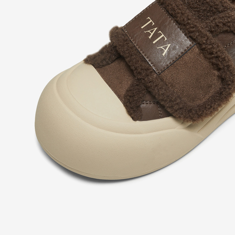 TATA/他她2025冬运动时尚休闲厚底女板鞋新款CHH01DM5