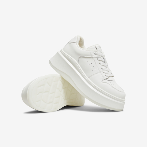 TATA/他她2025秋女时尚休闲板鞋新款GCD07CM5