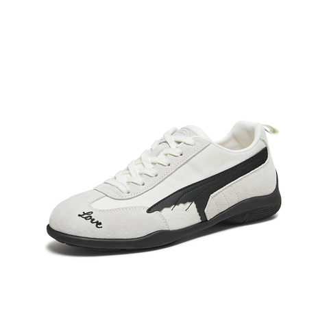 TATA/他她2025秋舒适德训鞋女百搭轻便休闲运动鞋新款GTX02CM5