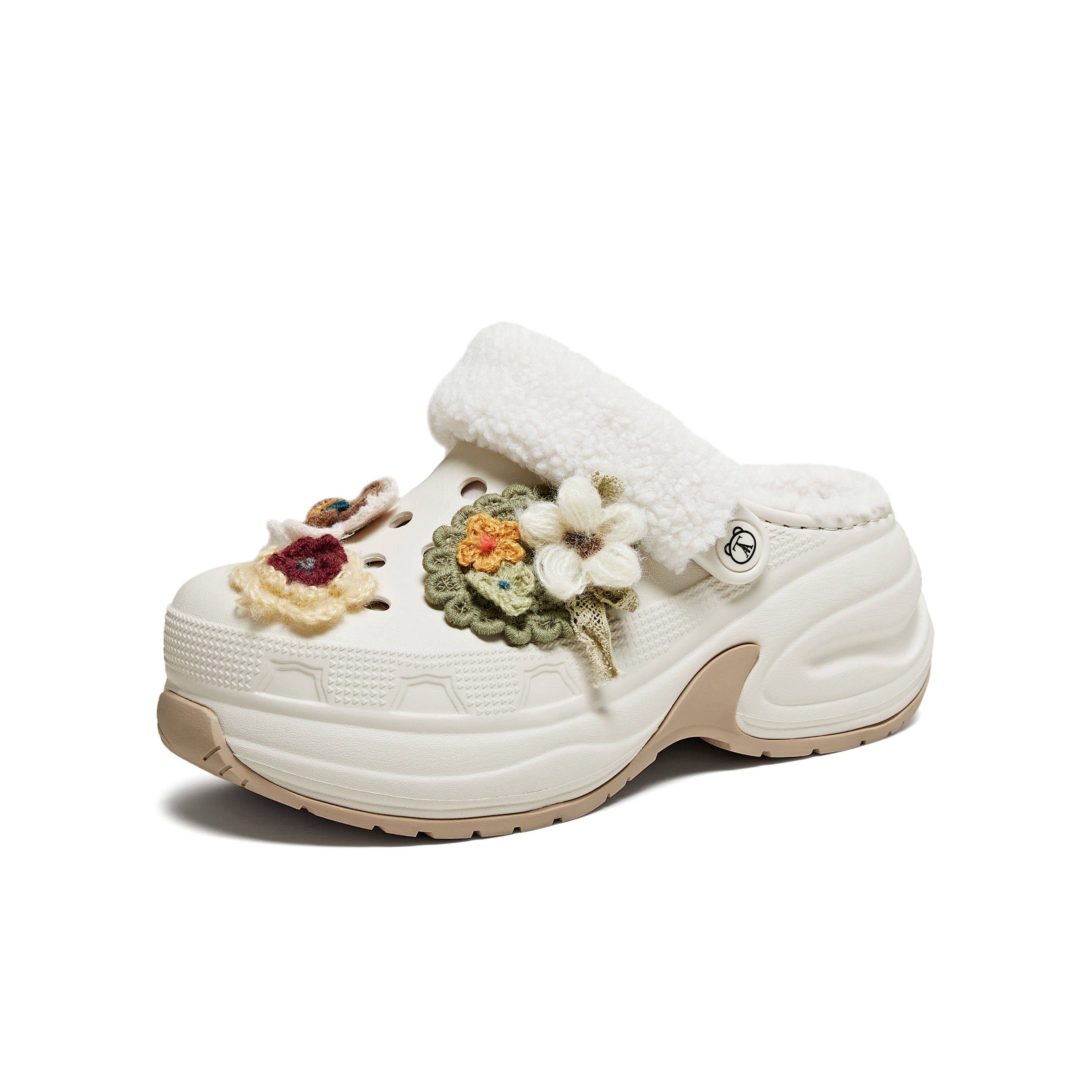 TATA/他她2025冬商场同款时尚休闲女洞洞鞋新款CM902DH5