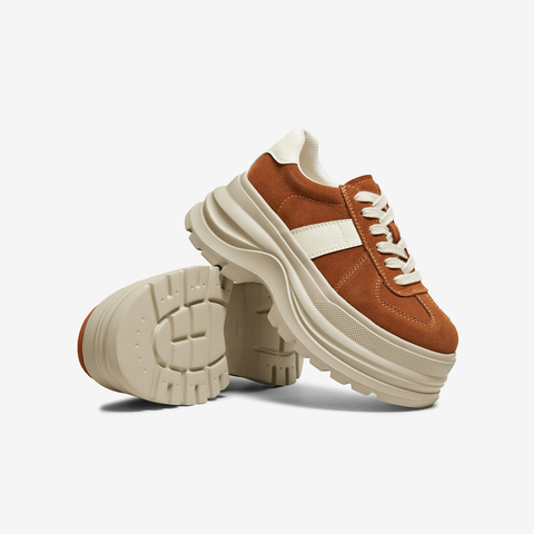 TATA/他她2025秋运动时尚休闲厚底女板鞋新款CKH01CM5