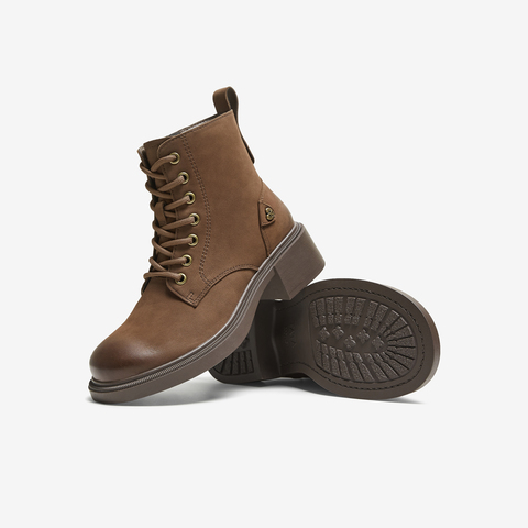 TATA/他她2025冬百搭女复古马丁靴时尚短靴新款WZQ03DD5