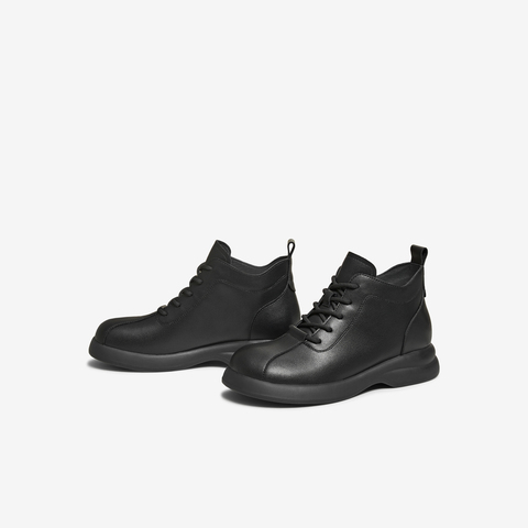 TATA/他她2026春商场同款百搭时尚简约女马丁靴新款CKW01AD6