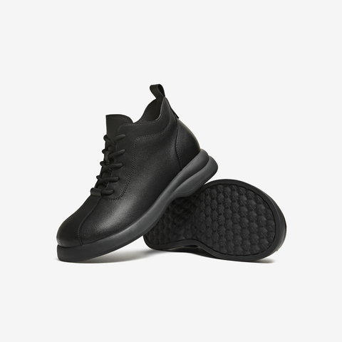 TATA/他她2026春商场同款百搭时尚简约女马丁靴新款CKW01AD6