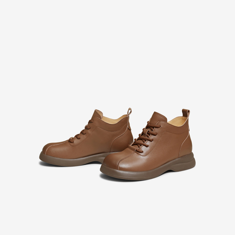 TATA/他她2026春商场同款百搭时尚简约女马丁靴新款CKW01AD6