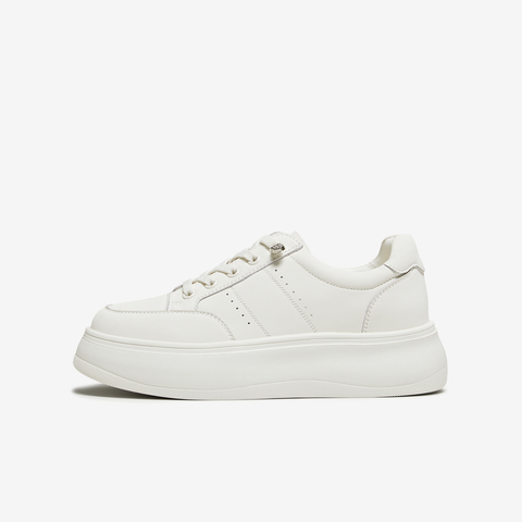 TATA/他她2026春商场同款时尚休闲百搭板鞋鞋新款CLK01AM6