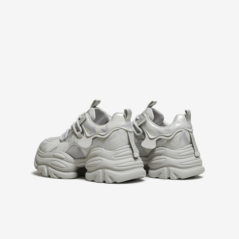 TATA/他她2026春时尚休闲百搭女老爹鞋新款CY215AM6