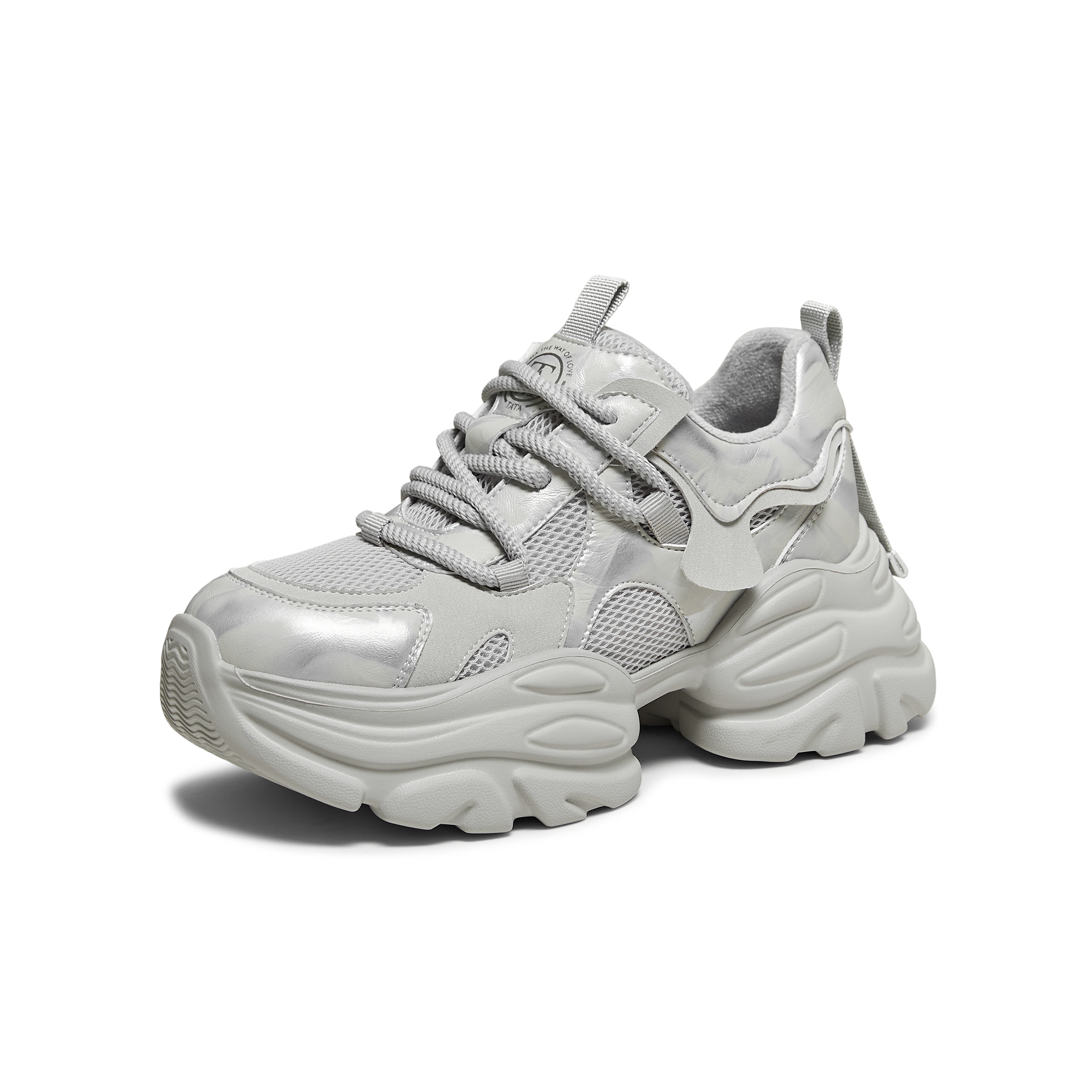 TATA/他她2026春时尚休闲百搭女老爹鞋新款CY215AM6