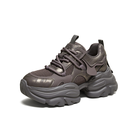 TATA/他她2026春时尚休闲百搭女老爹鞋新款CY215AM6