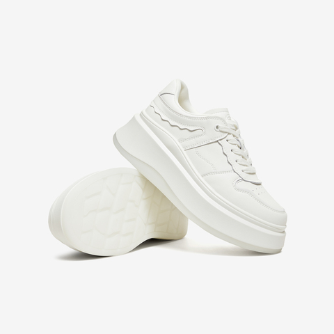 TATA/他她2026春商场同款时尚休闲百搭板鞋新款GCD12AM6