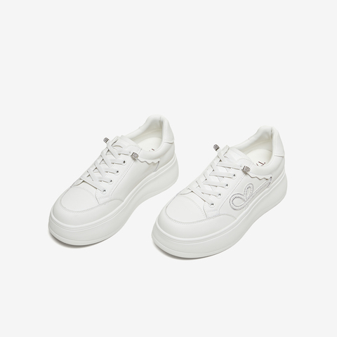 TATA/他她2026春商场同款时尚休闲厚底板鞋新款WJN30AM6