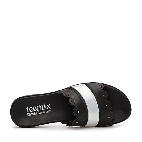 Teenmix/天美意夏黑/银色牛皮变色条带休闲泳池拖卡乐鞋女鞋6Z903BT7