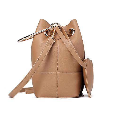 Teenmix/天美意冬专柜同款棕色时尚简约水桶包女单肩包AA050DN7