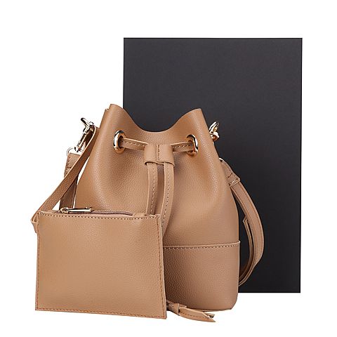 Teenmix/天美意冬专柜同款棕色时尚简约水桶包女单肩包AA050DN7