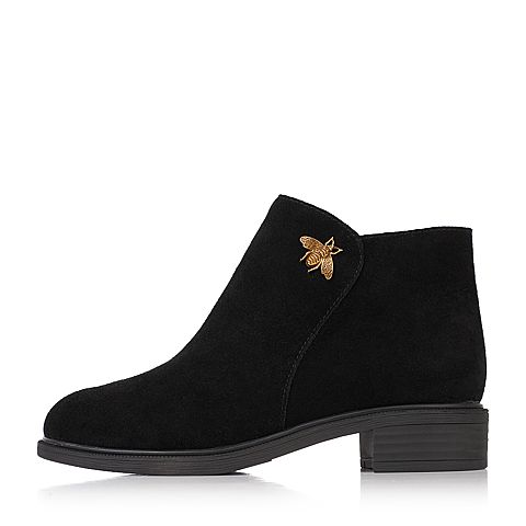 Teenmix/天美意冬黑色牛剖层皮优雅小蜜蜂饰扣女短靴（绒里）37803DD7