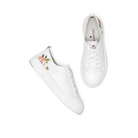 Teenmix/天美意2021春新款商场同款刺绣花卉小白鞋牛皮革女休闲板鞋CZH22AM1
