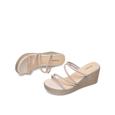 Teenmix/天美意2021夏新款商场同款坡跟防水台钻饰女凉拖鞋CXN01BT1