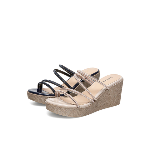 Teenmix/天美意2021夏新款商场同款坡跟防水台钻饰女凉拖鞋CXN01BT1