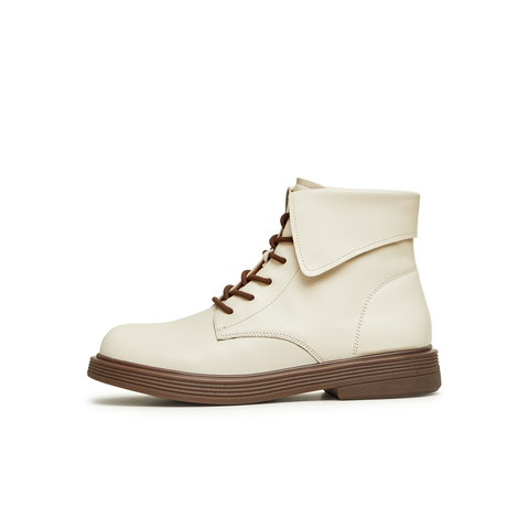 天美意2023冬新款商场同款简约百搭时尚短靴女马丁靴CSG45DD3