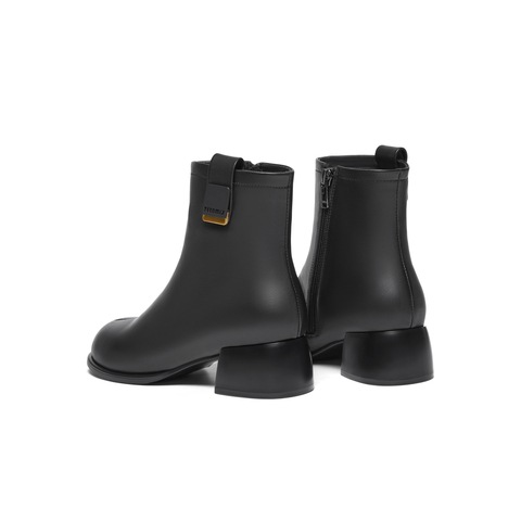 天美意2023冬新款商场同款简约优雅时装靴气质女皮靴BH561DD3