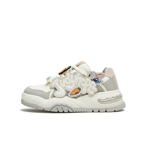 天美意2024冬新款商场同款疯狂动物城联名面包鞋女板鞋CNE29DM4