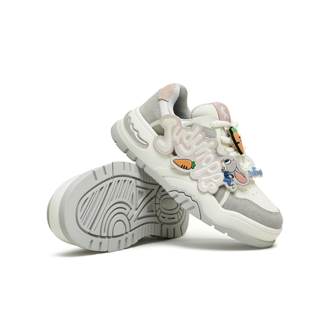 天美意2024冬新款商场同款疯狂动物城联名面包鞋女板鞋CNE29DM4