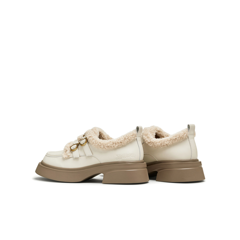 天美意2024冬新款商场同款疯狂动物城联名毛毛鞋女乐福鞋CR820DM4