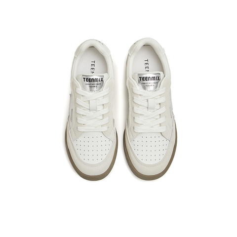 天美意2024秋新款五角星拼色百搭时尚复古女阿甘德训鞋KG012CM4