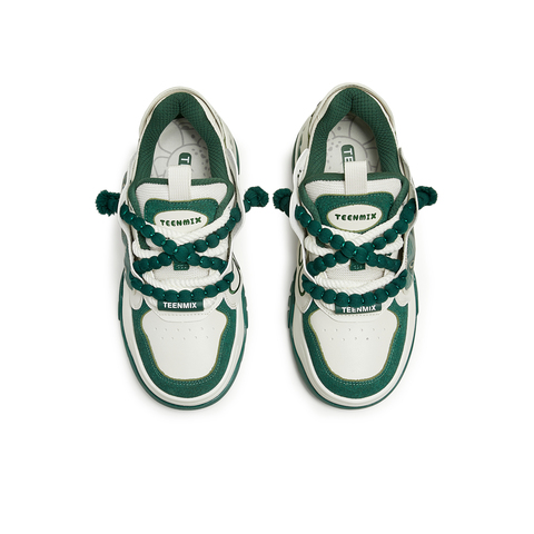 天美意2025春新款商场同款休闲百搭复古系带运动女板鞋CNE28AM5