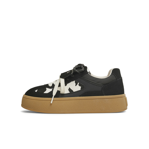 天美意2025春新款翻盖休闲运动复古厚底增高女德训鞋KG064AM5