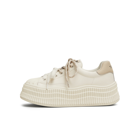 天美意2025春新款系带百搭厚底运动小个子女休闲板鞋KB060AM5