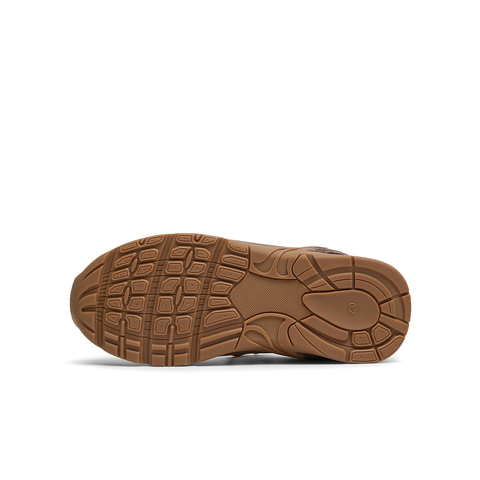 天美意2025春新款百搭复古休闲通勤运动风女德训鞋KG070AM5