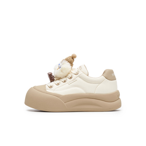 天美意2024冬新款商场同款时尚厚底百搭休闲运动女板鞋BK471AM5