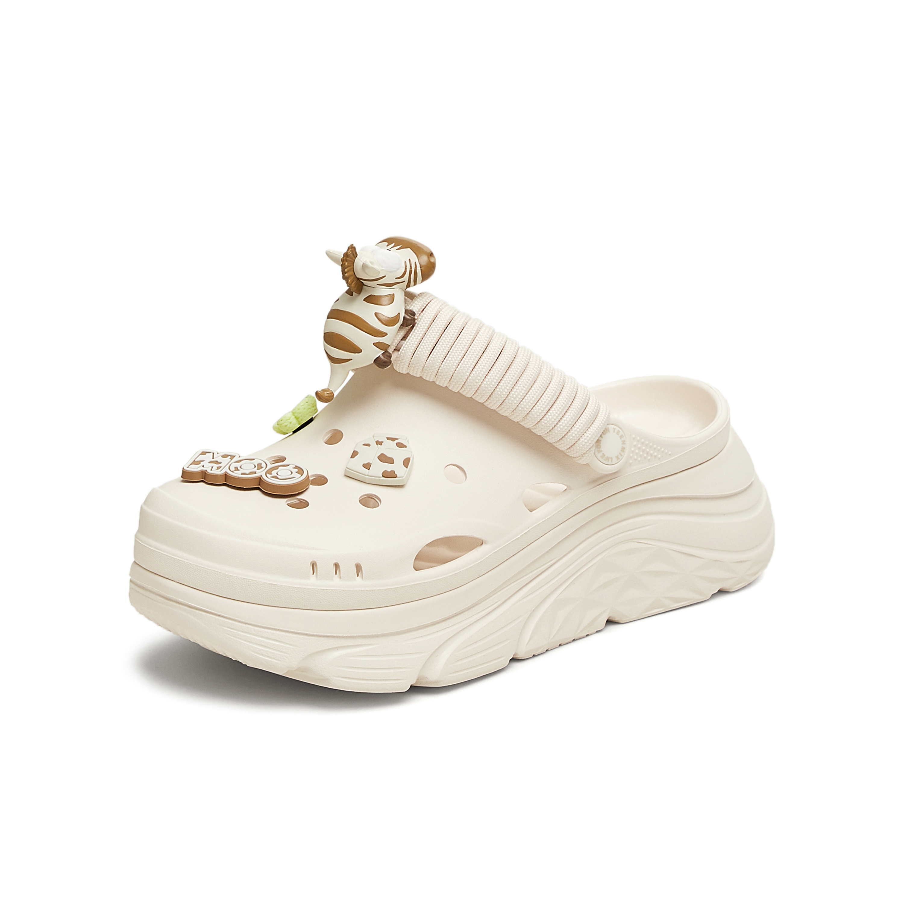 天美意2025夏新款商场同款厚底百搭柔软舒适女洞洞鞋CMX14BL5