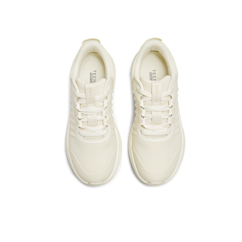 天美意2025秋新款商场同款纯色百搭潮流运动鞋女轻跑鞋BL071CM5