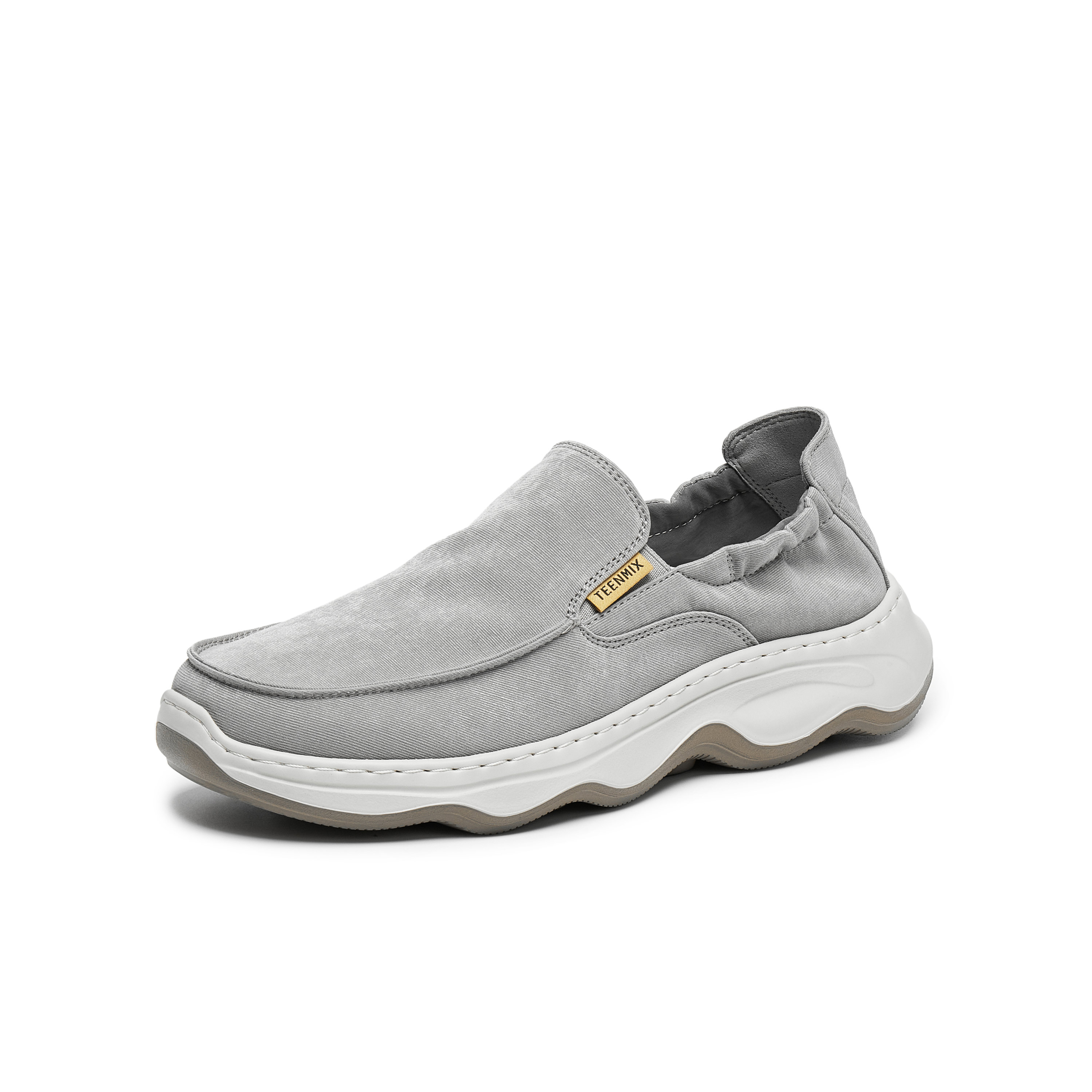 天美意2025秋新款商场同款纯色百搭厚底一脚蹬男布鞋3WG01CM5