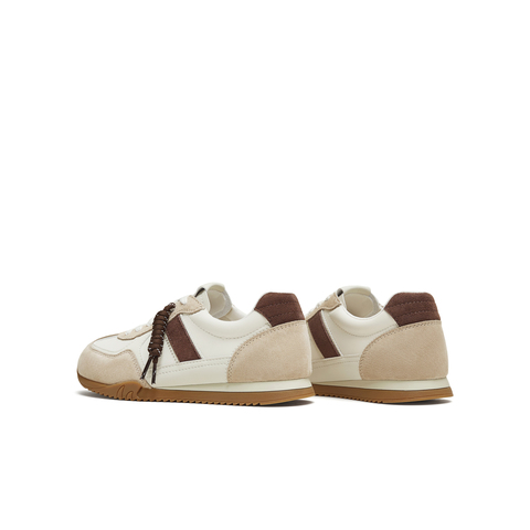 天美意2025秋新款运动休闲时尚百搭女阿甘德训鞋BL131CM5