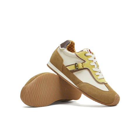 天美意2025冬新款商场同款玩具总动员联名休闲女德训鞋KG135DM5