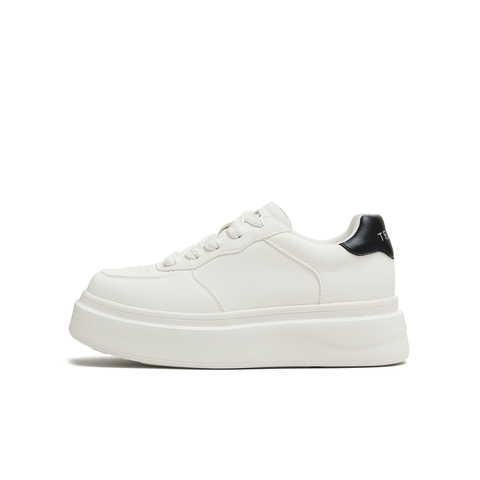 天美意2025秋新款休闲系带百搭厚底纯色通勤女小白鞋KB085CM5