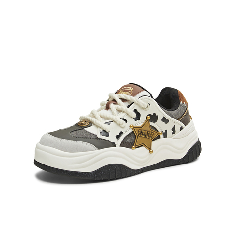 天美意2025冬新款商场同款玩具总动员联名休闲男板鞋C5J04DM5