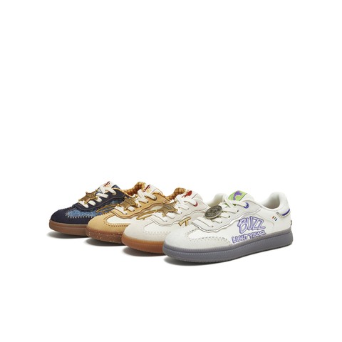 天美意2025冬新款商场同款玩具总动员联名复古男德训鞋3WQ01DM5