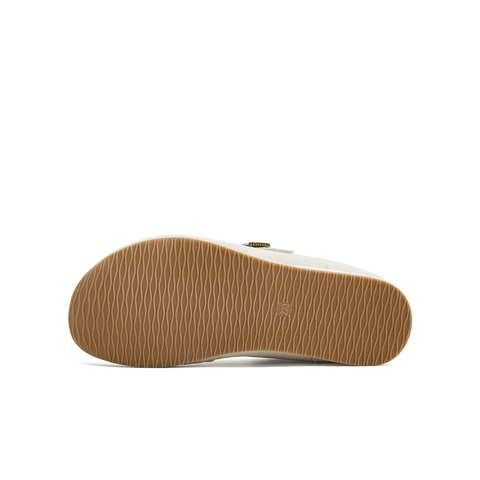 天美意2025冬新款商场同款玩具总动员联名休闲女德训鞋KG135DM5