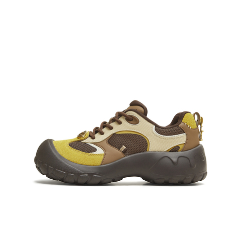 天美意2025冬新款商场同款玩具总动员联名女户外运动鞋CF923DM5