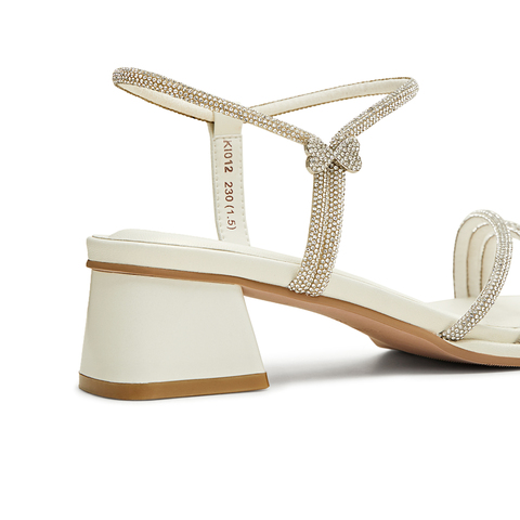 天美意2025夏新款粗跟通勤珠光时装凉鞋法式女一字带凉鞋KI012BL5