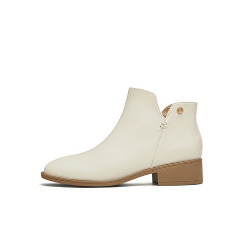 天美意2025冬新款商场同款厚底复古百搭短靴女时装靴CSV46DD5