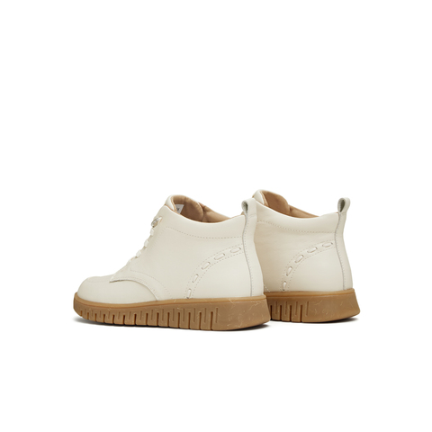 天美意2025冬新款商场同款厚底系带户外百搭女马丁靴CMA43DD5