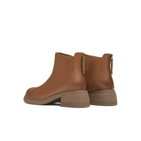 天美意2025冬新款商场同款百搭复古潮流纯色女时装靴BL651DD5